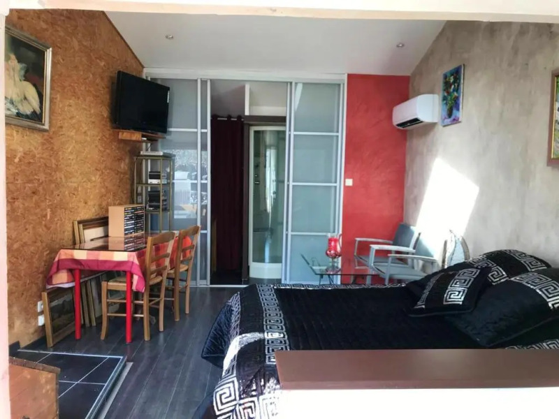 Studio avec piscine partagee jacuzzi et jardin clos a Le Muy