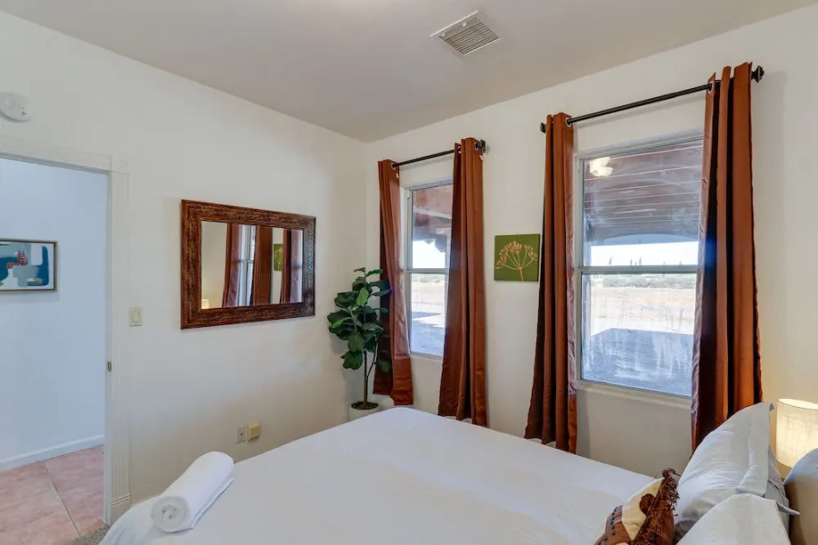 Eloy Retreat w/ Pool Access + Central A/c!
