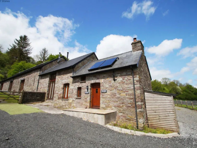 Holiday Home Bwthyn yr Onwydden