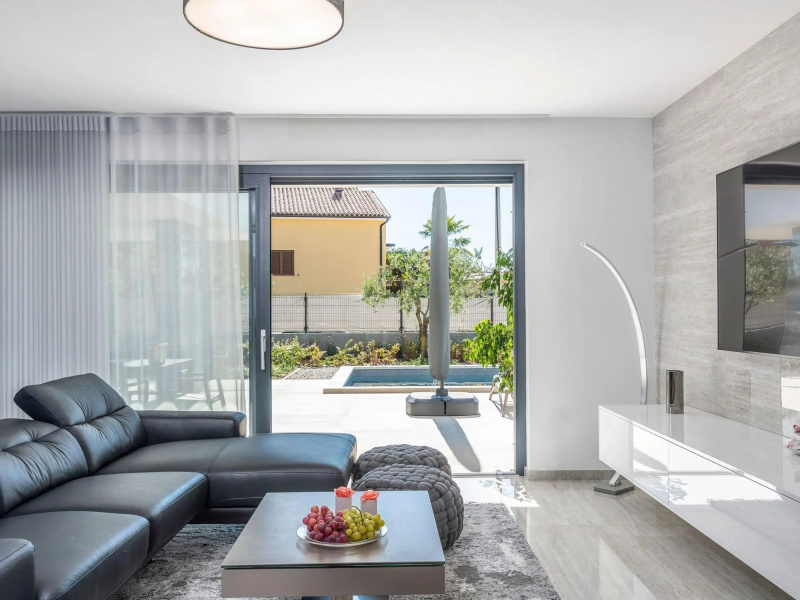 Amazing Holiday Home In Novigrad With Bubble Bath