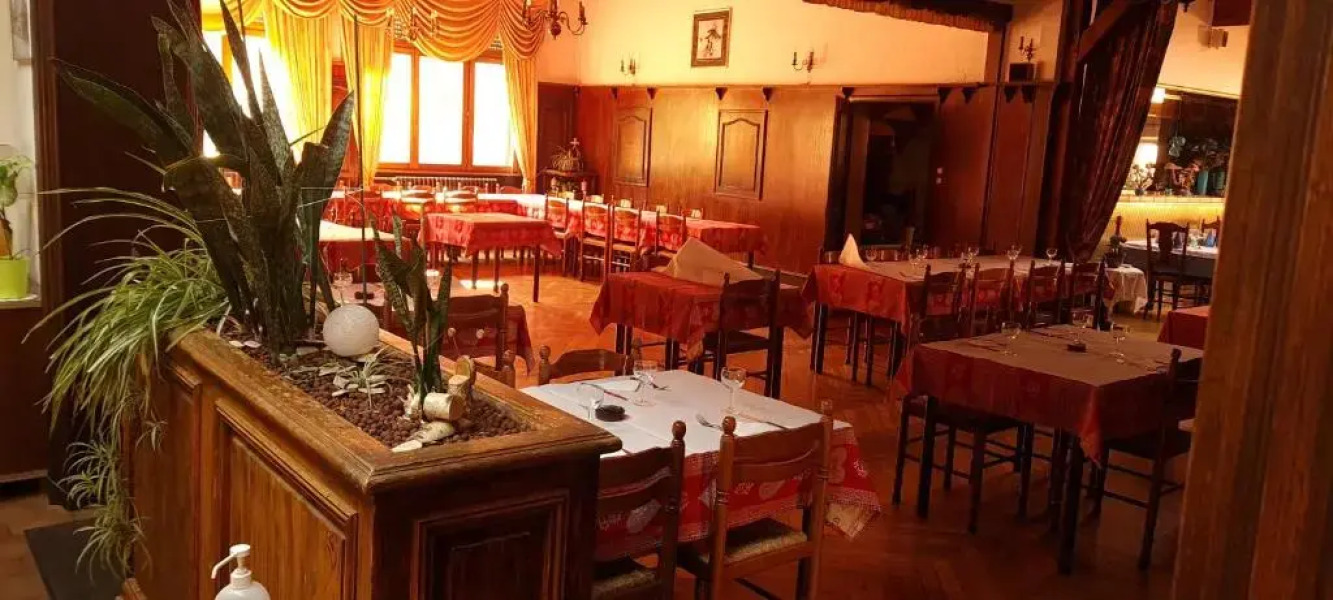 Hotel Restaurant A La Couronne DOr