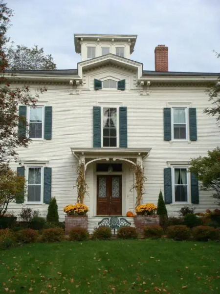 Antique Mansion B&B