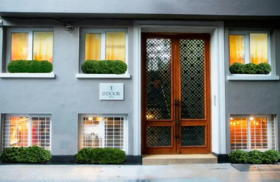D'Door Hotel