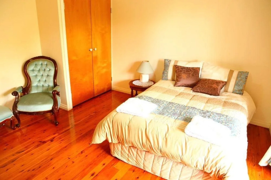 Bridgeman Downs B & B