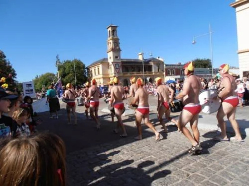 Country Charm Swiss Cottages