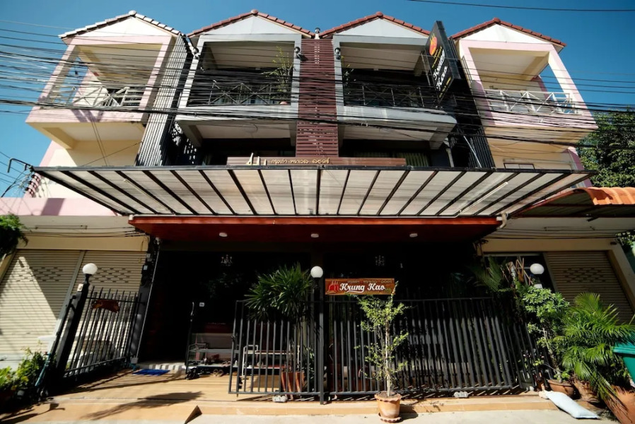 OYO 465 Krung Kao Traveller Lodge (Vaccinated Staff)