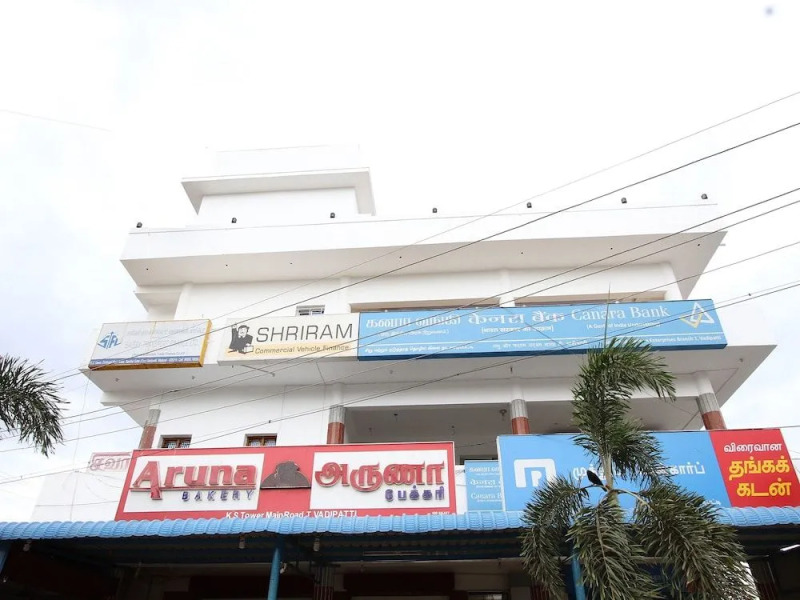 OYO 15850 K S Residency