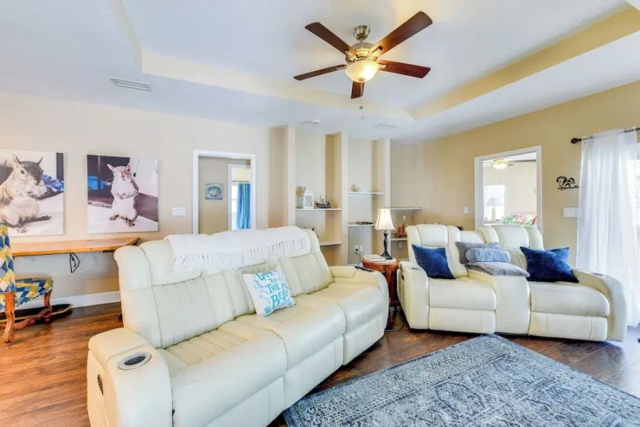 5 Mi to Beach: Family Retreat in Sarasota!