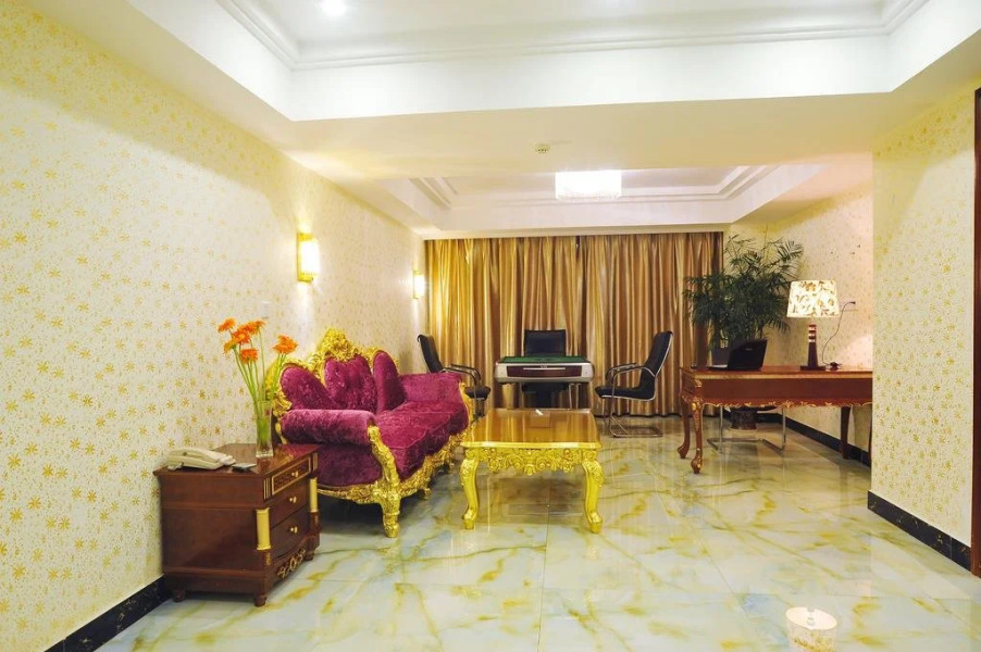 Jiulong Wenquan Hoilday Hotel
