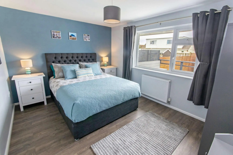 Sandbanks Sleeps 4 Beach Pass & 1 Dog