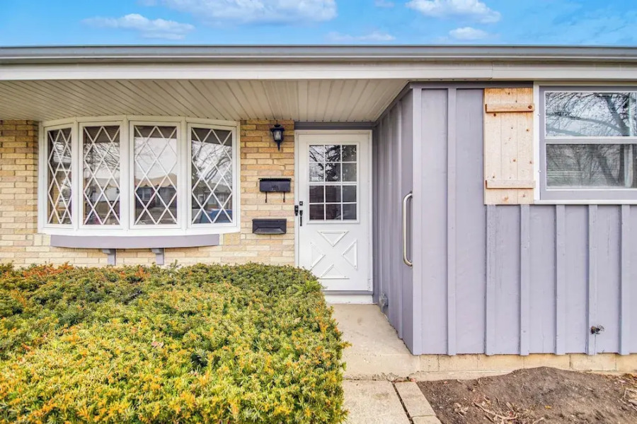 Milwaukee Home w/ Fire Pit ~ 8 Mi to Lake Michigan