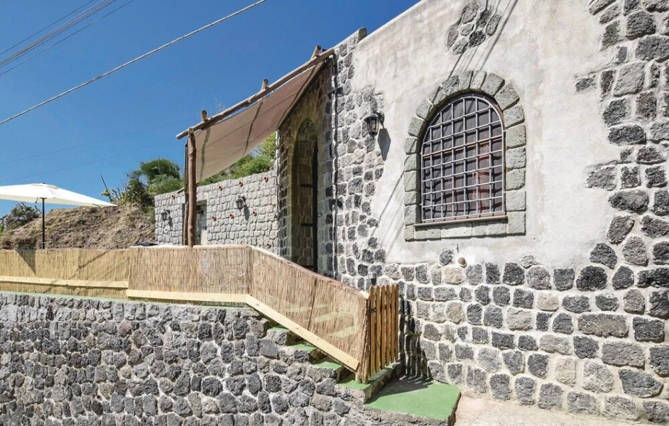 Stunning Home in Barano D´ischia With 1 Bedrooms and Wifi