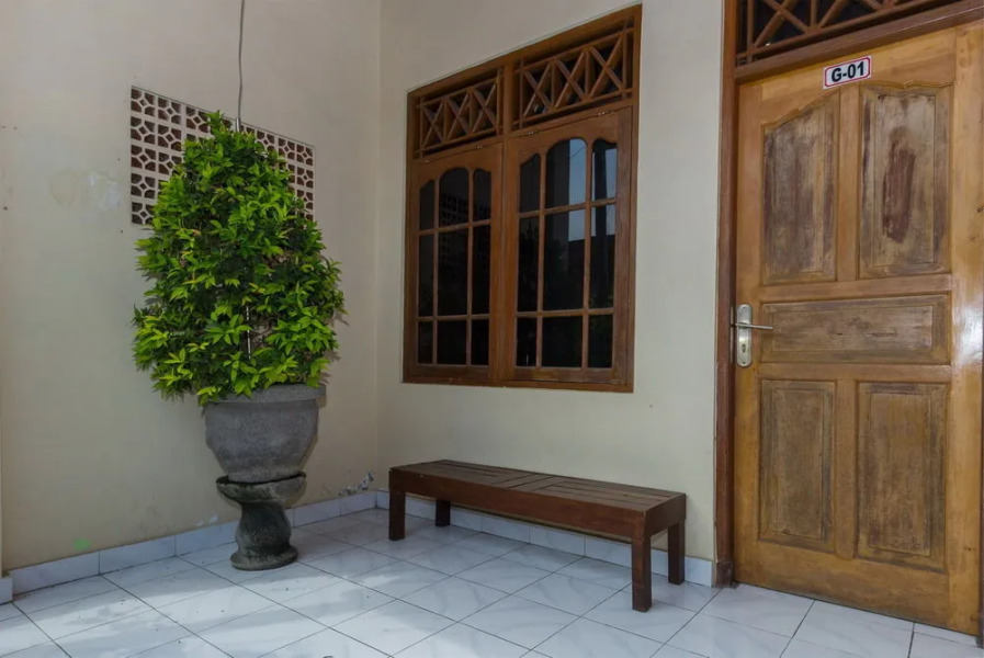 RedDoorz @ Raya Kubu Anyar