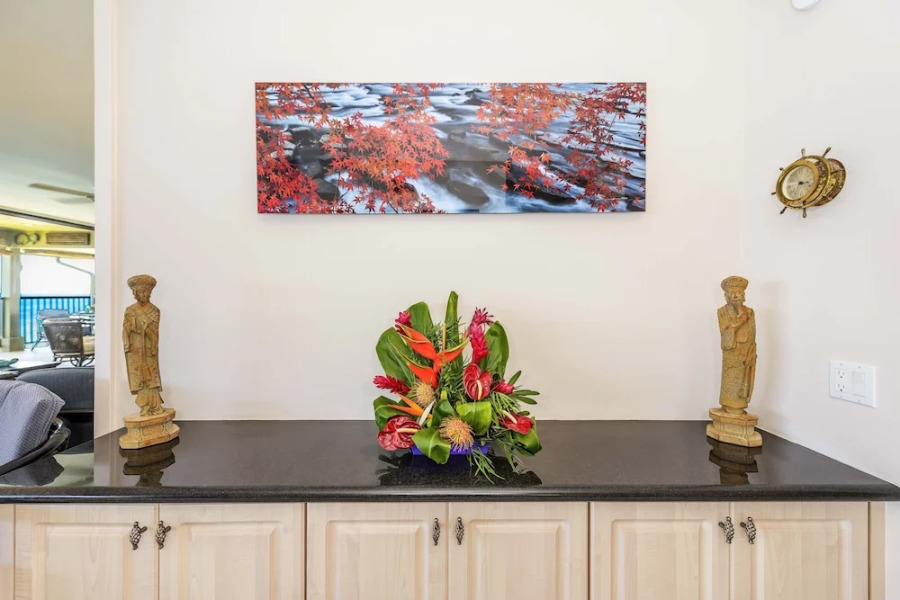 Noelani 401 OF 1 Bedroom, 2 Bath Condo by Redawning