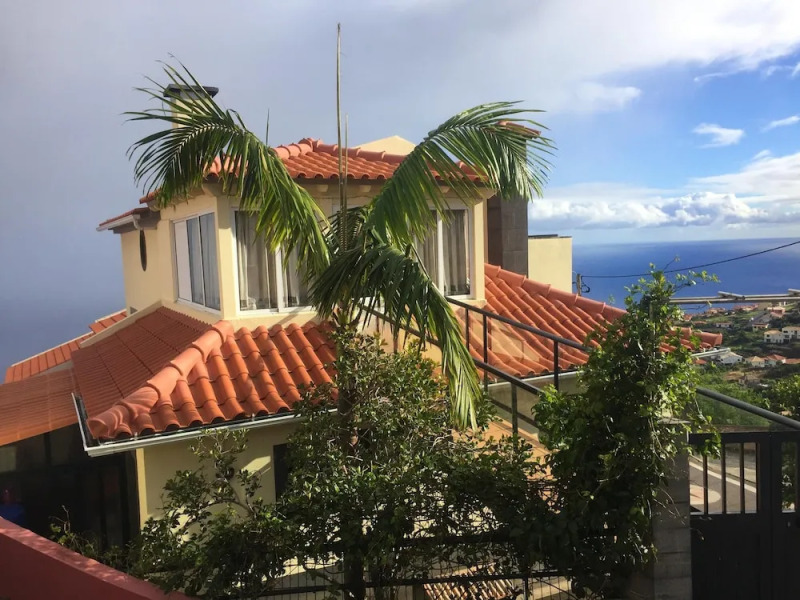 House With one Bedroom in Gaula, With Wonderful sea View, Enclosed Gar