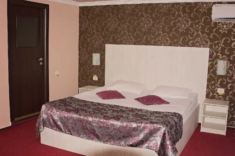 Complex Caprice-Monteoru