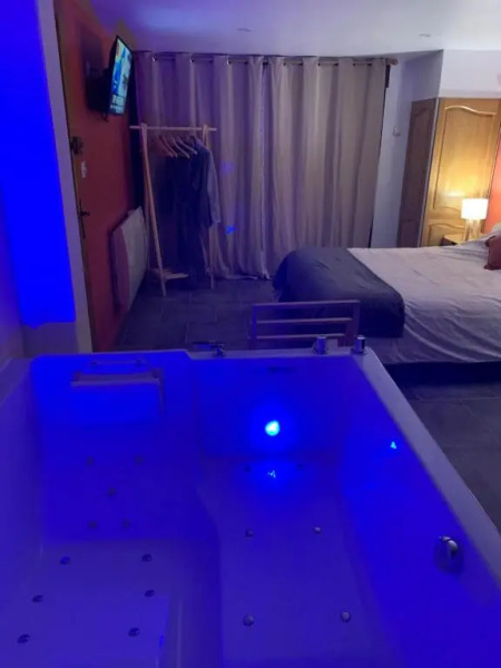 Studio Cosy Avec Jacuzzi Privatif Et Terrasse (Adults Only)