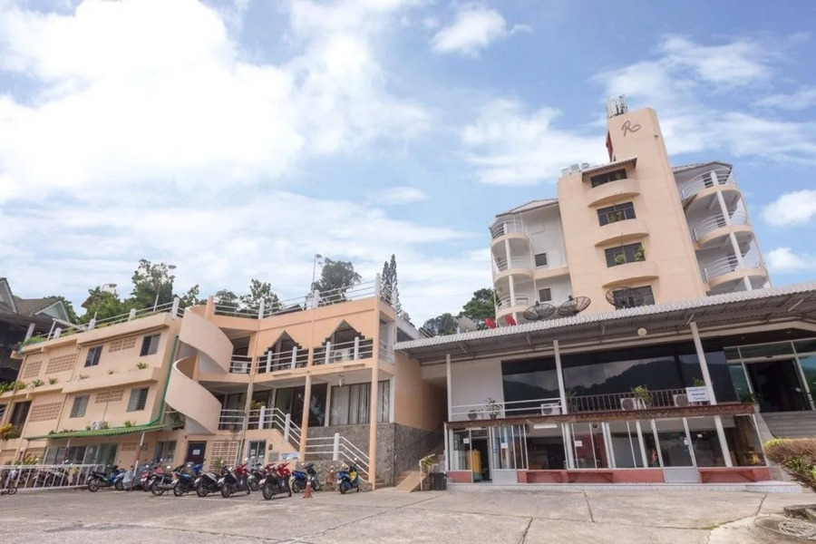 Royal Crown Hotel & Palm Spa Resort