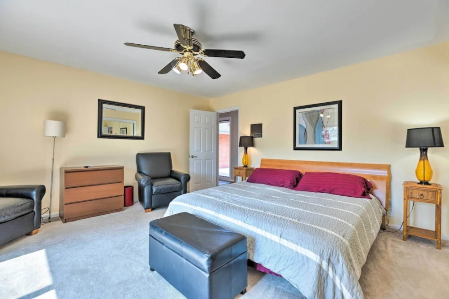 'river's Edge Retreat With Kayaks & River Access!