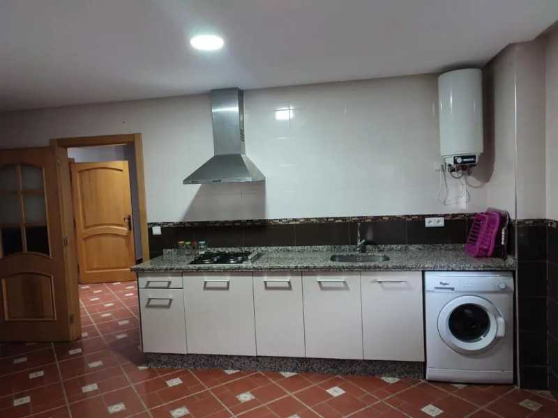 Résidence dotée de piscine avec accès direct sur mer