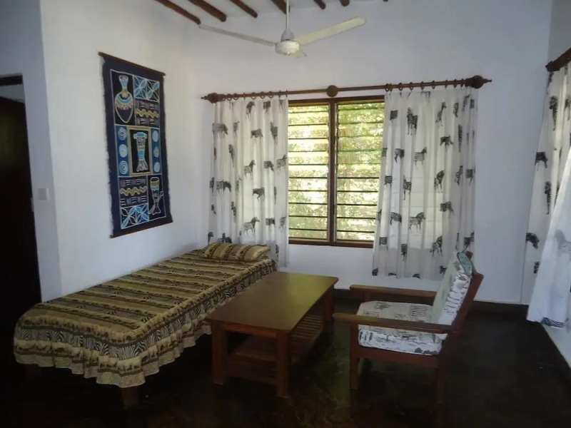 Simba Oryx Beach Cottages