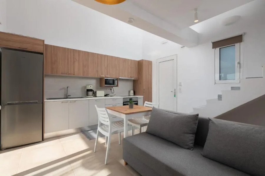 New Loft, Pool Villa & Jacuzzi , Kids Pool ,10 min to Lindos