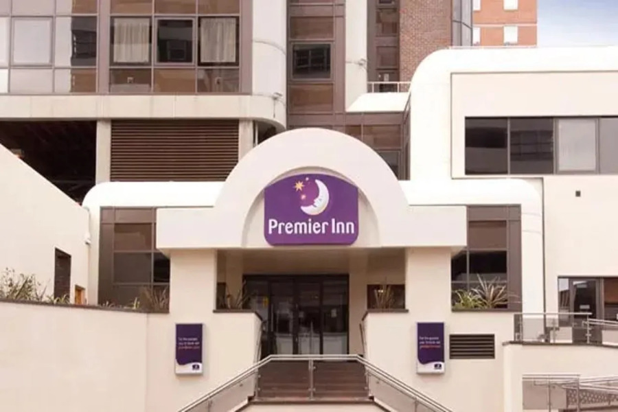 Premier Inn Sunbury - Kempton Park