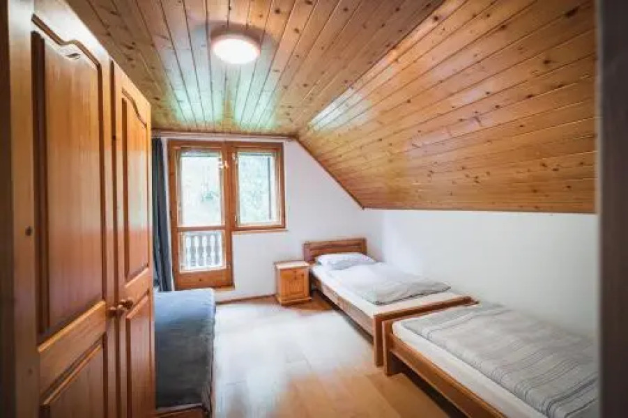 Domček pri potôčiku