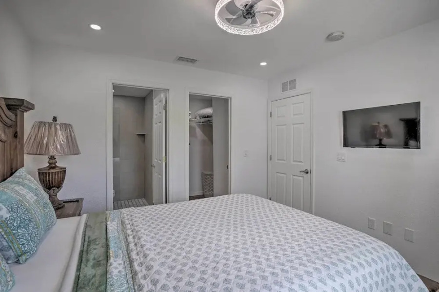 Hot Tub & Fenced Yard: Home in Sebring