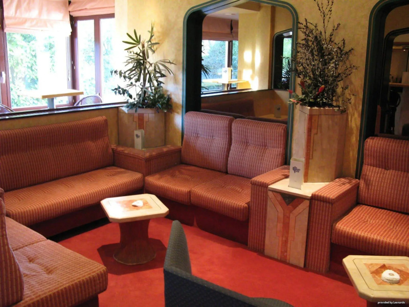 Best Western County House