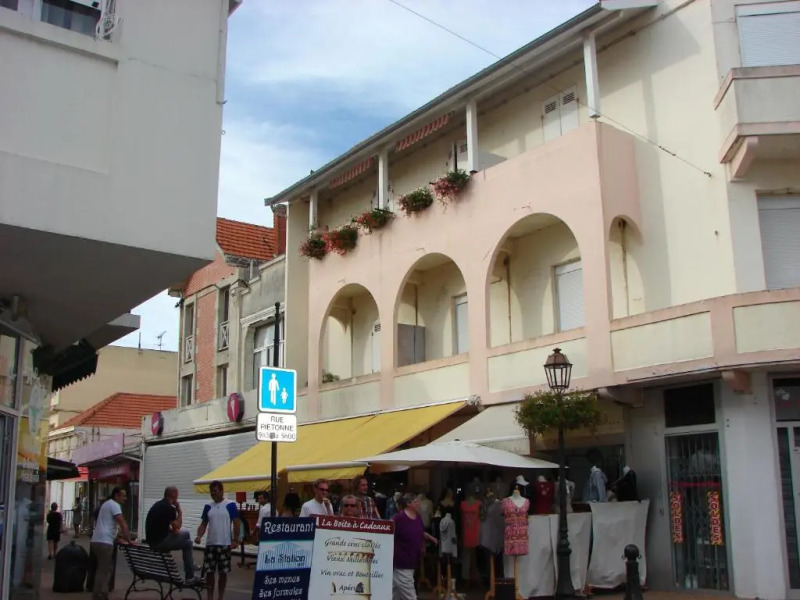 Résidence de France appartement 59m2 à 100m plage principale