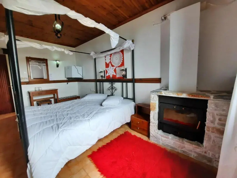 Byron Houses- Konaki