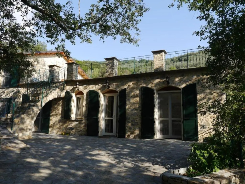 Top Rustico Borgata Roggio auf 16.480 qm Grundstück