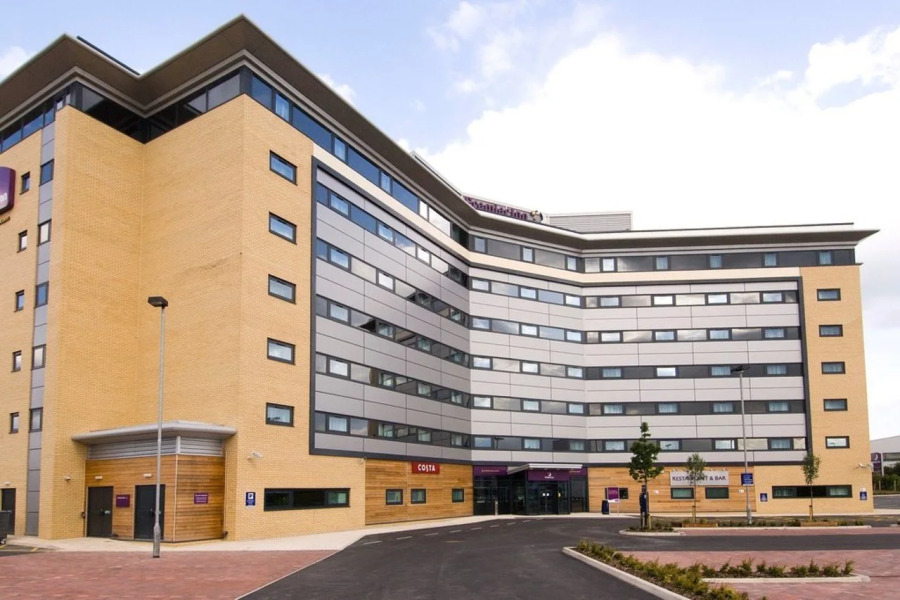 Premier Inn Manchester Airport (M56/J6) Runger Lane North