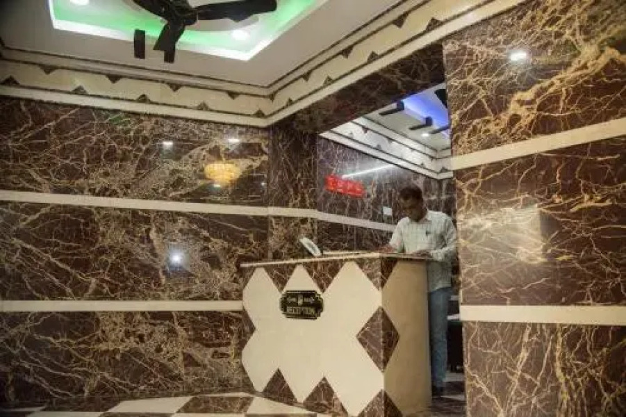 Oyo 25101 Hotel Shalimar