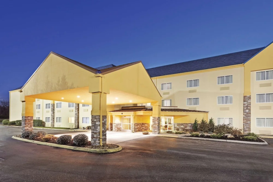 La Quinta Inn & Suites Knoxville Airport