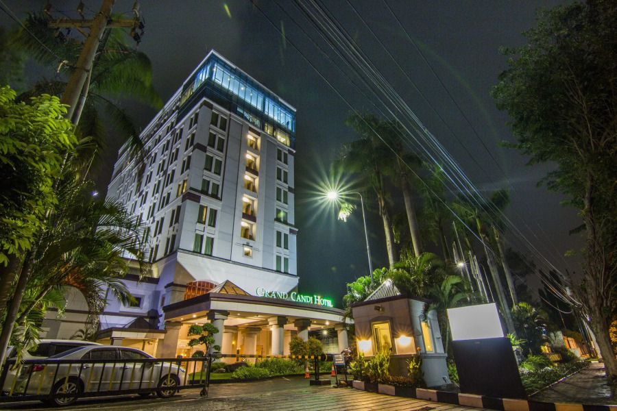 Grand Candi Hotel