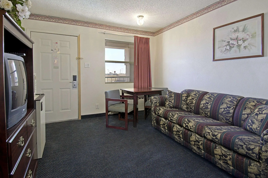 Super 8 by Wyndham Wichita Falls