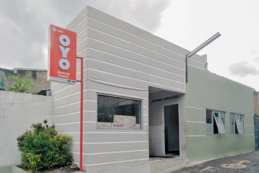 OYO 2228 Arwinda Costel Syariah