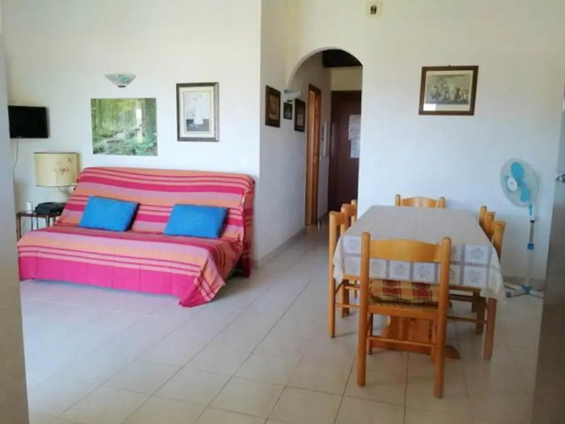 VILLA 2 à 6 pers - 2 chambres - piscine tennis (résidence), plage 300 m