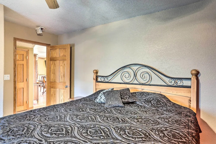 Lovely Black Hills Area Home: Covered Porch & Deck