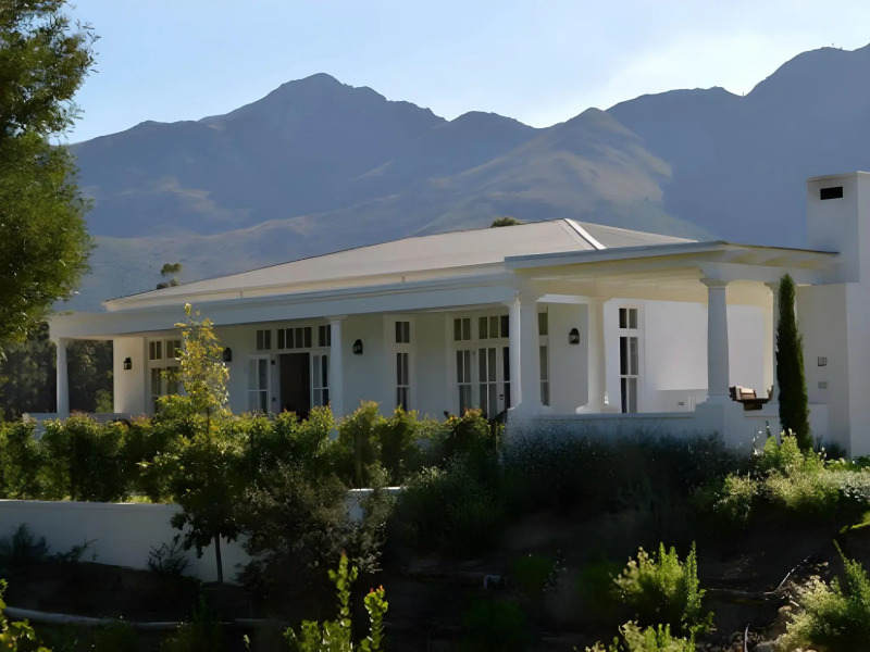 Lily Pond House at Le Lude