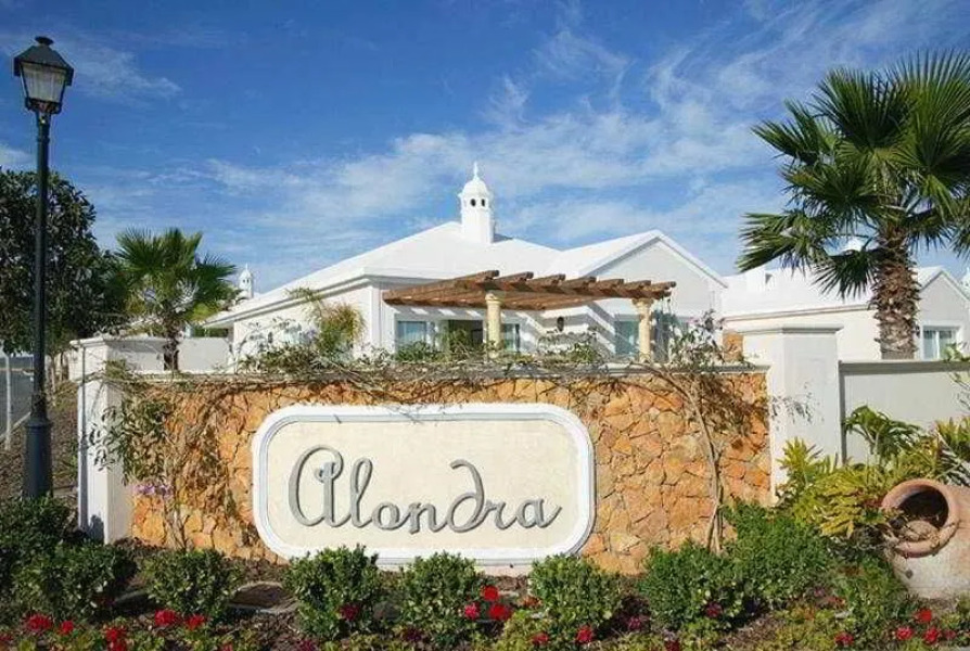 Alondras Villas
