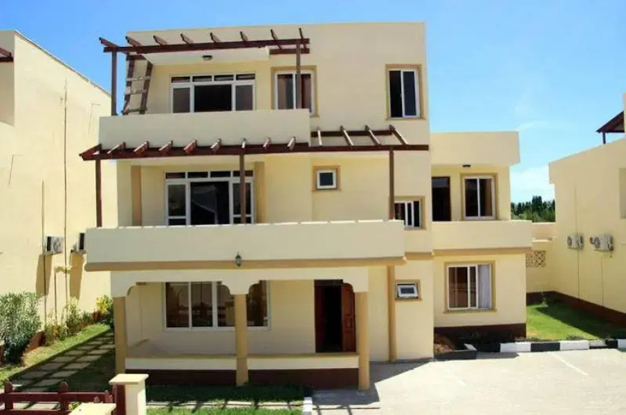 Halgan Villas Palace