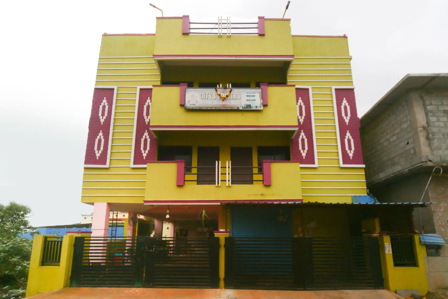 OYO Flagship 61202 City Towers