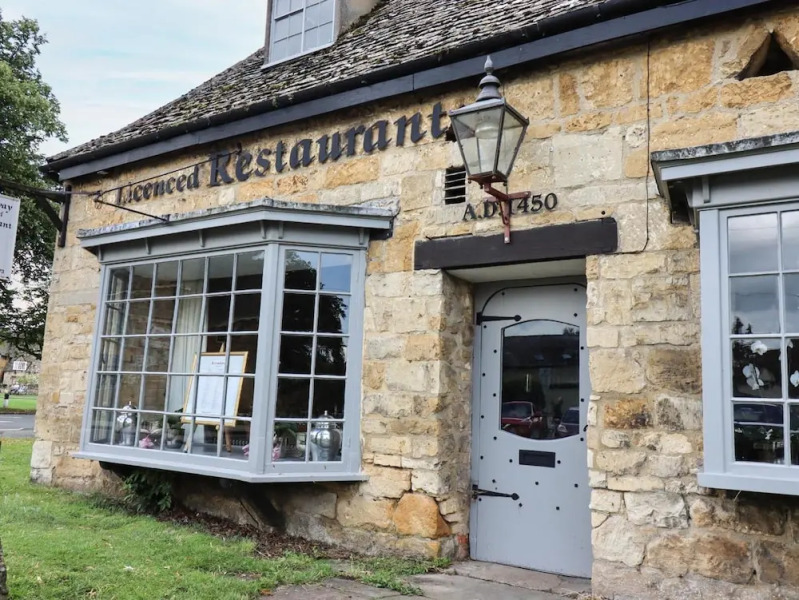 Silver Maple Lodge & Cottages - Bed And Breakfast