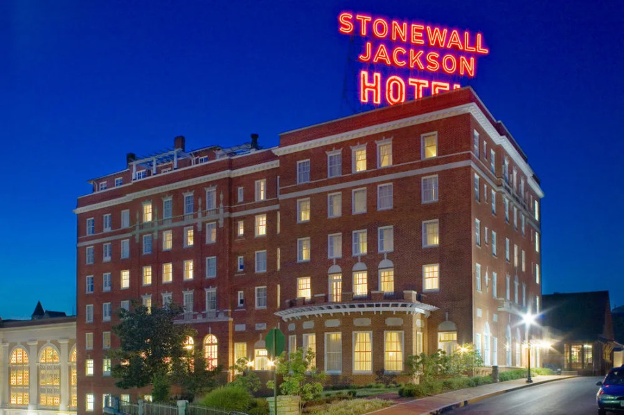 Stonewall Jackson Hotel Cc