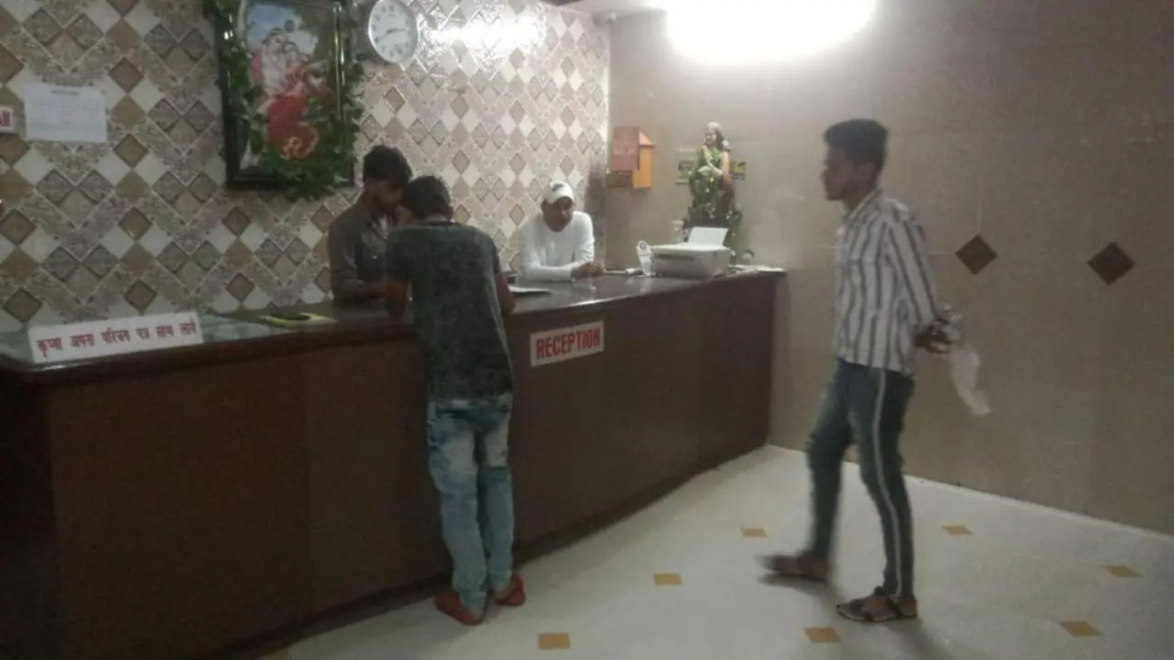 Oyo 82615 Hotal Celebration