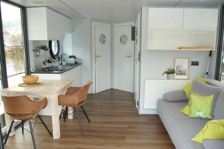 Hausboot greenpartment houseboathotel