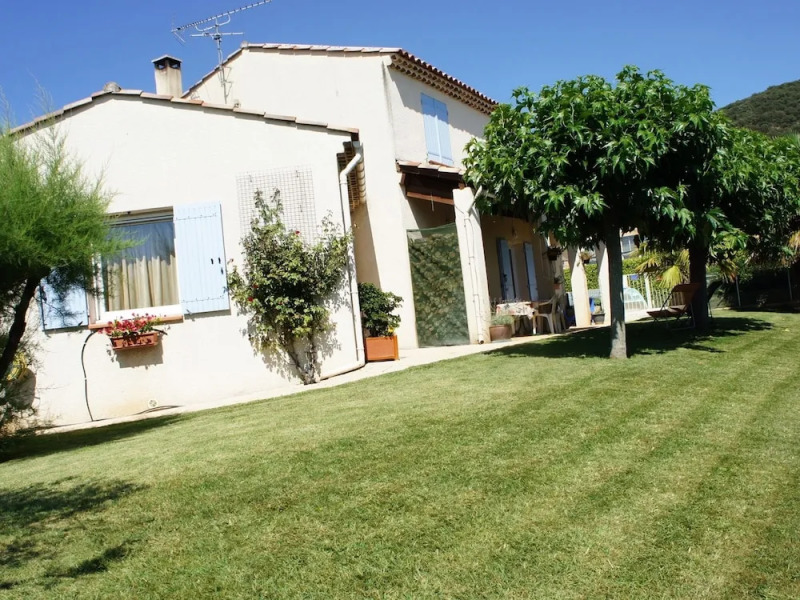 Charming Holiday Home in Oraison With Private Pool